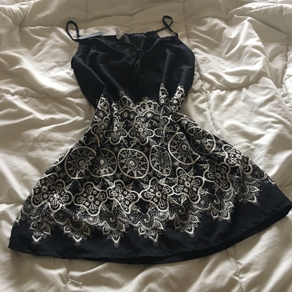 NWT black and white patterned dress